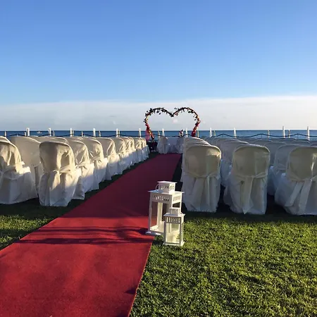 Torre Del Sole Отель Террачина