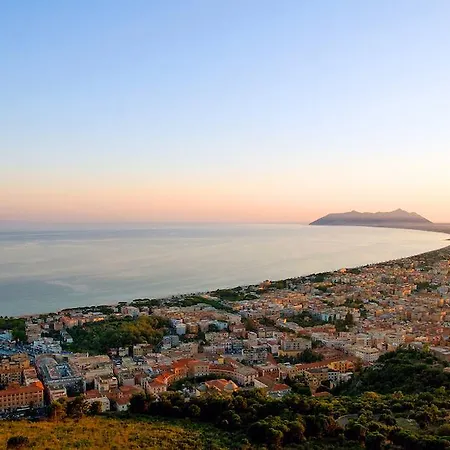 Torre Del Sole Террачина