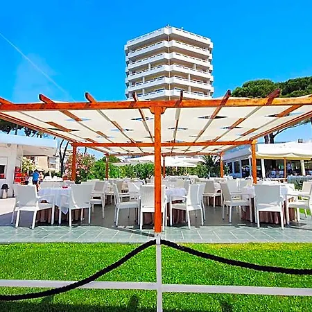 Szálloda Torre Del Sole 4*