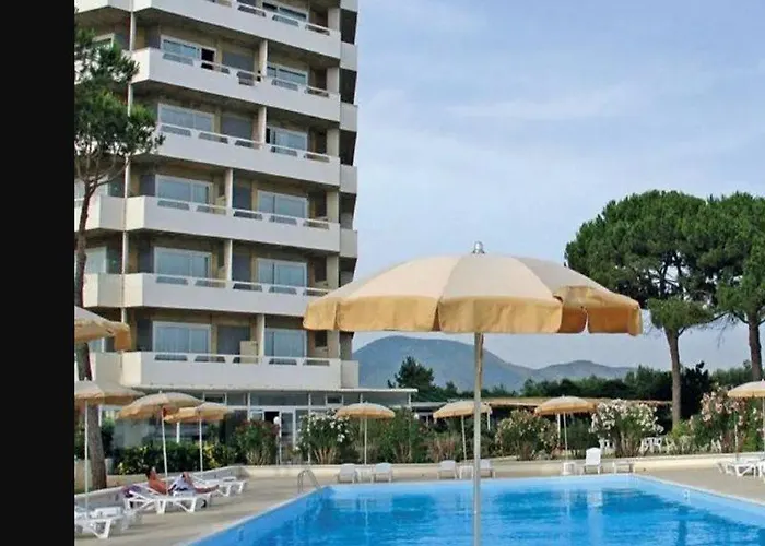 Отель Torre Del Sole